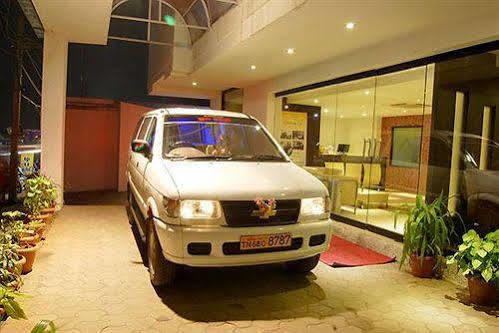 Vinayaga By Poppys ,Kumbakonam Hotel Luaran gambar